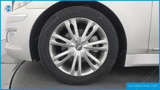HYUNDAI GENESIS BH 330 LUXURY