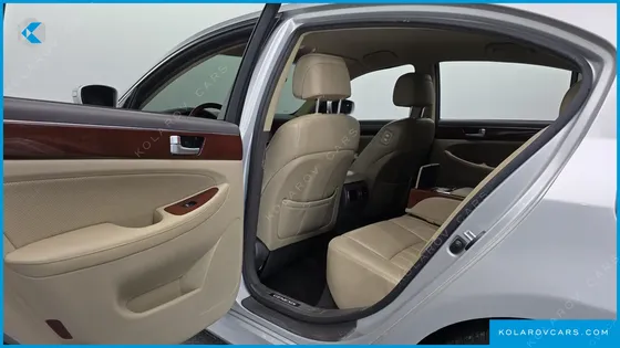 HYUNDAI GENESIS BH 330 LUXURY