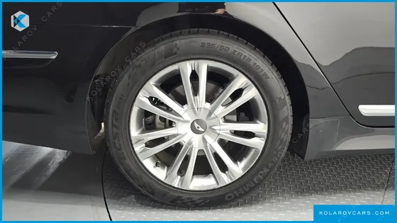 HYUNDAI GENESIS BH 330 LUXURY