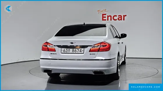 HYUNDAI GENESIS BH 330 LUXURY