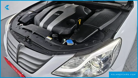 HYUNDAI GENESIS BH 330 LUXURY