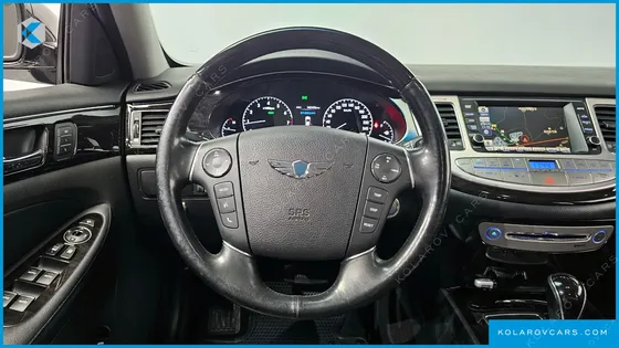 HYUNDAI GENESIS BH 330 LUXURY
