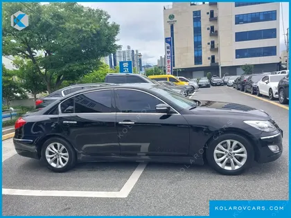 HYUNDAI GENESIS BH330 MODERN