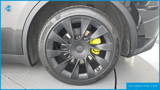 TESLA MODEL Y LONG RANGE AWD