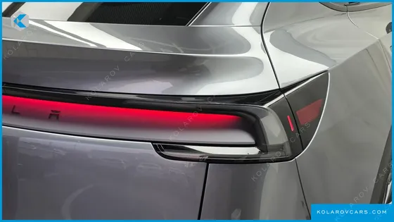 TESLA MODEL Y PREMIUM LONG RANGE AWD