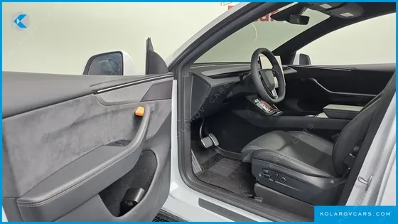 TESLA MODEL Y L LONG RANGE AWD