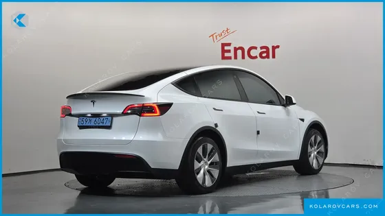 TESLA MODEL Y RWD