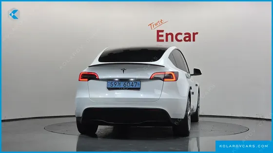 TESLA MODEL Y RWD
