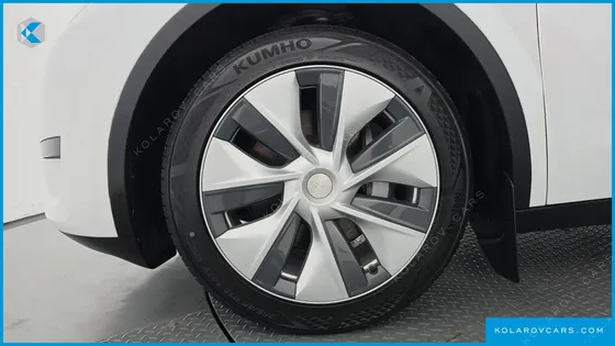 TESLA MODEL Y RWD