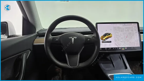 TESLA MODEL Y STANDARD RANGE RWD
