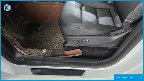 TESLA MODEL Y STANDARD RANGE RWD
