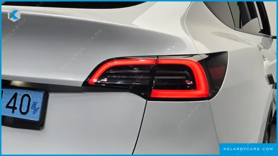 TESLA MODEL Y STANDARD RANGE RWD