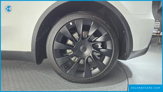 TESLA MODEL Y LONG RANGE AWD