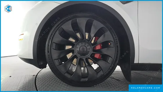 TESLA MODEL Y PERFORMANCE AWD