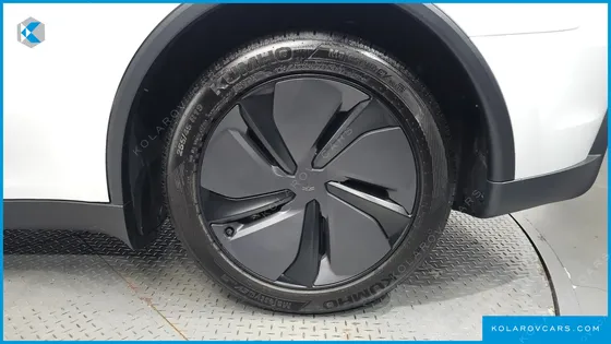 TESLA MODEL Y PREMIUM LONG RANGE AWD