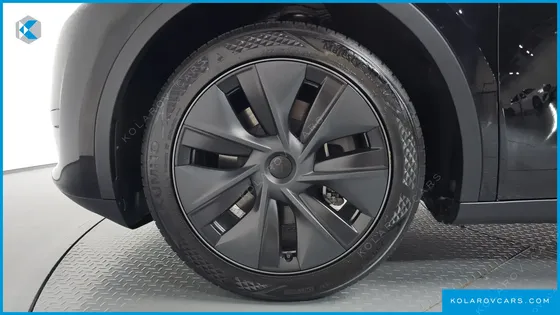 TESLA MODEL Y RWD