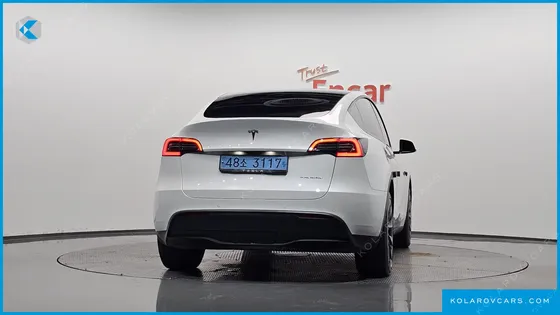TESLA MODEL Y LONG RANGE AWD