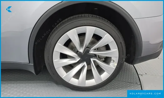 TESLA MODEL Y LONG RANGE AWD