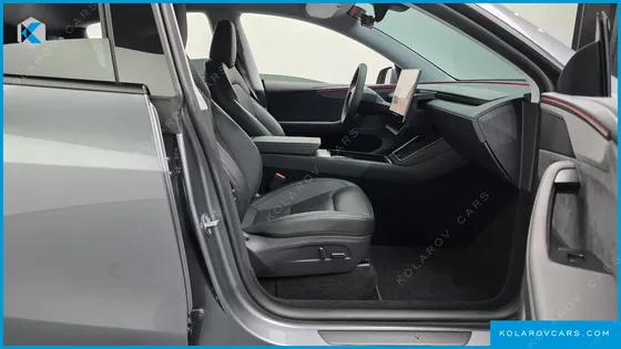 TESLA MODEL Y LONG RANGE AWD