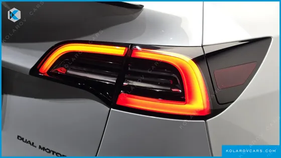 TESLA MODEL Y LONG RANGE AWD
