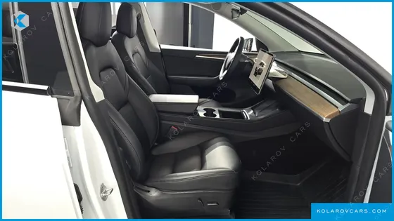 TESLA MODEL Y LONG RANGE AWD