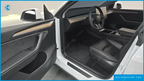 TESLA MODEL Y RWD
