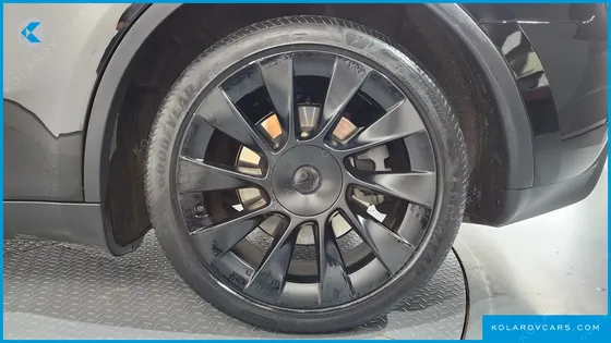 TESLA MODEL Y RWD