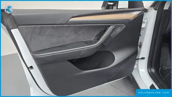 TESLA MODEL Y RWD