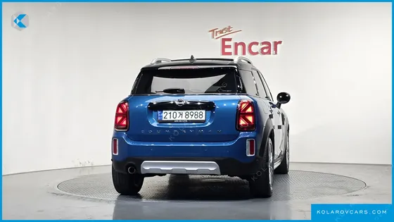 MINI COUNTRYMAN CLASSIC PLUS LAUNCH PACK