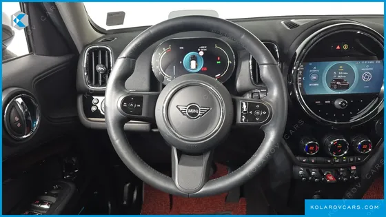 MINI COUNTRYMAN CLASSIC PLUS LAUNCH PACK