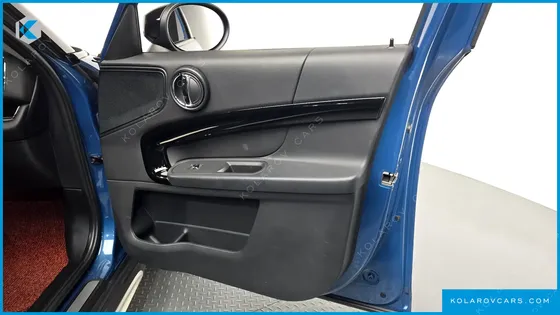 MINI COUNTRYMAN CLASSIC PLUS LAUNCH PACK