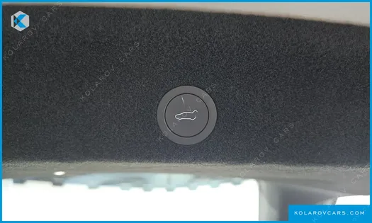 TESLA MODEL Y L LONG RANGE AWD