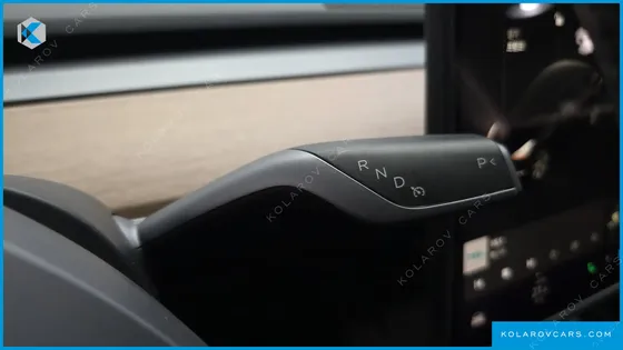 TESLA MODEL Y STANDARD RANGE RWD