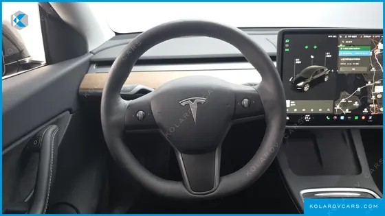 TESLA MODEL Y STANDARD RANGE RWD