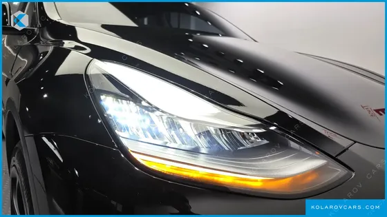 TESLA MODEL Y STANDARD RANGE RWD