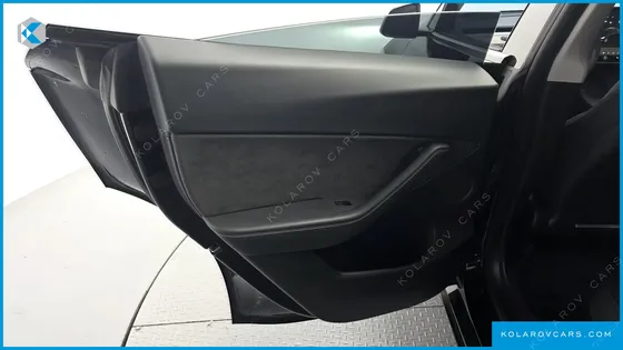 TESLA MODEL Y STANDARD RANGE RWD