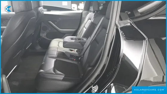 TESLA MODEL Y STANDARD RANGE RWD