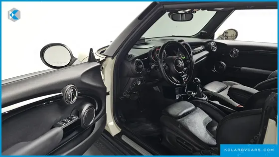 MINI COOPER CONVERTIBLE STANDARD