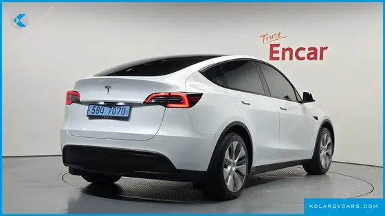 TESLA MODEL Y RWD