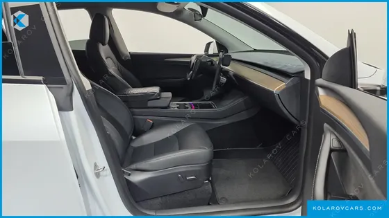 TESLA MODEL Y RWD