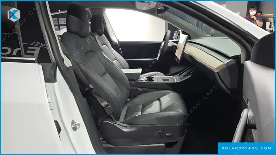 TESLA MODEL Y LONG RANGE AWD