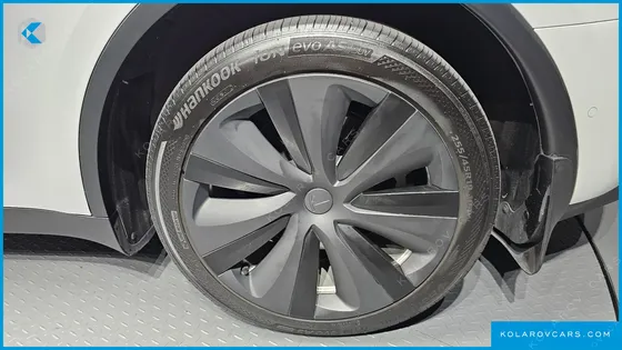 TESLA MODEL Y LONG RANGE AWD