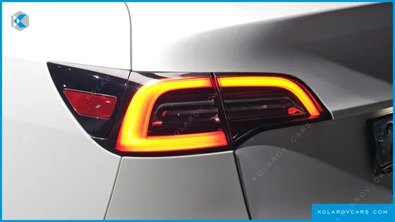 TESLA MODEL Y LONG RANGE AWD