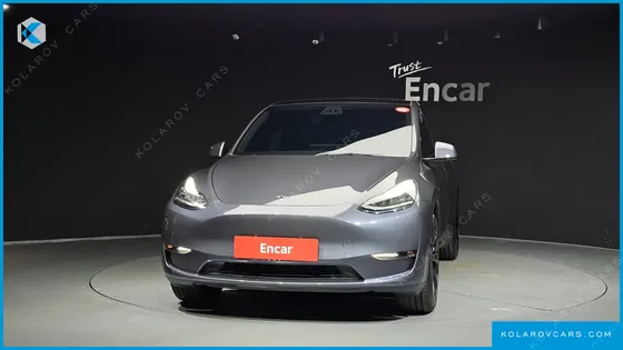 TESLA MODEL Y STANDARD RANGE RWD