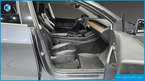 TESLA MODEL Y STANDARD RANGE RWD