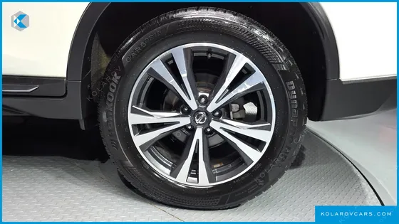 NISSAN X-TRAIL 2.5 4WD