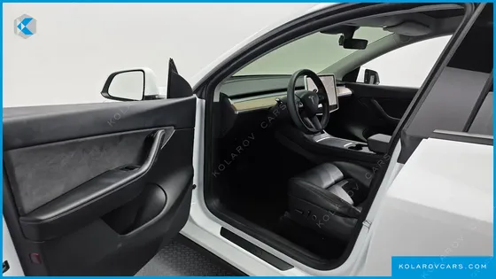 TESLA MODEL Y LONG RANGE AWD