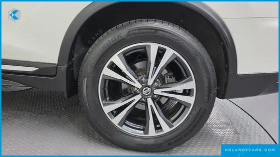 NISSAN X-TRAIL 2.5 SMART 2WD