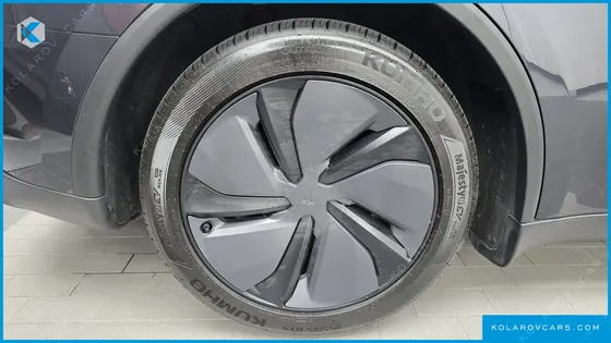 TESLA MODEL Y PREMIUM LONG RANGE AWD