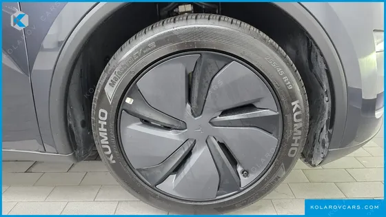 TESLA MODEL Y PREMIUM LONG RANGE AWD